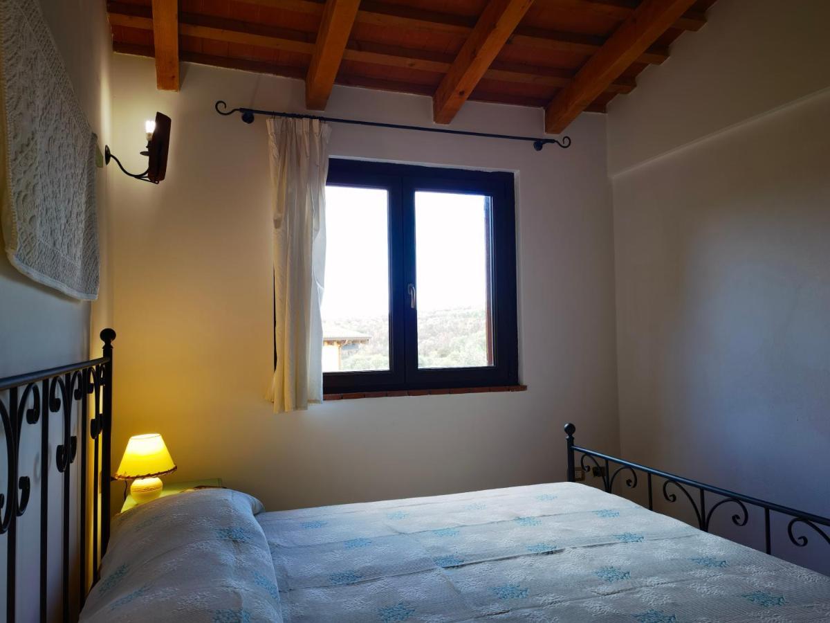 La Corte Degli Ulivi - Albergo Rurale Tresnuraghes Extérieur photo