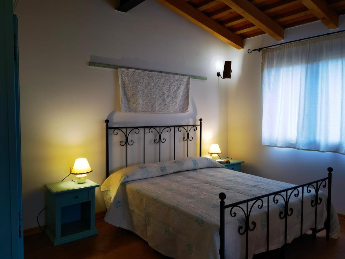 La Corte Degli Ulivi - Albergo Rurale Tresnuraghes Extérieur photo