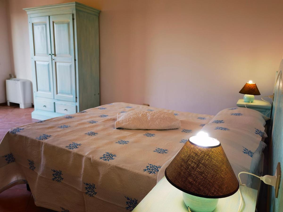 La Corte Degli Ulivi - Albergo Rurale Tresnuraghes Extérieur photo