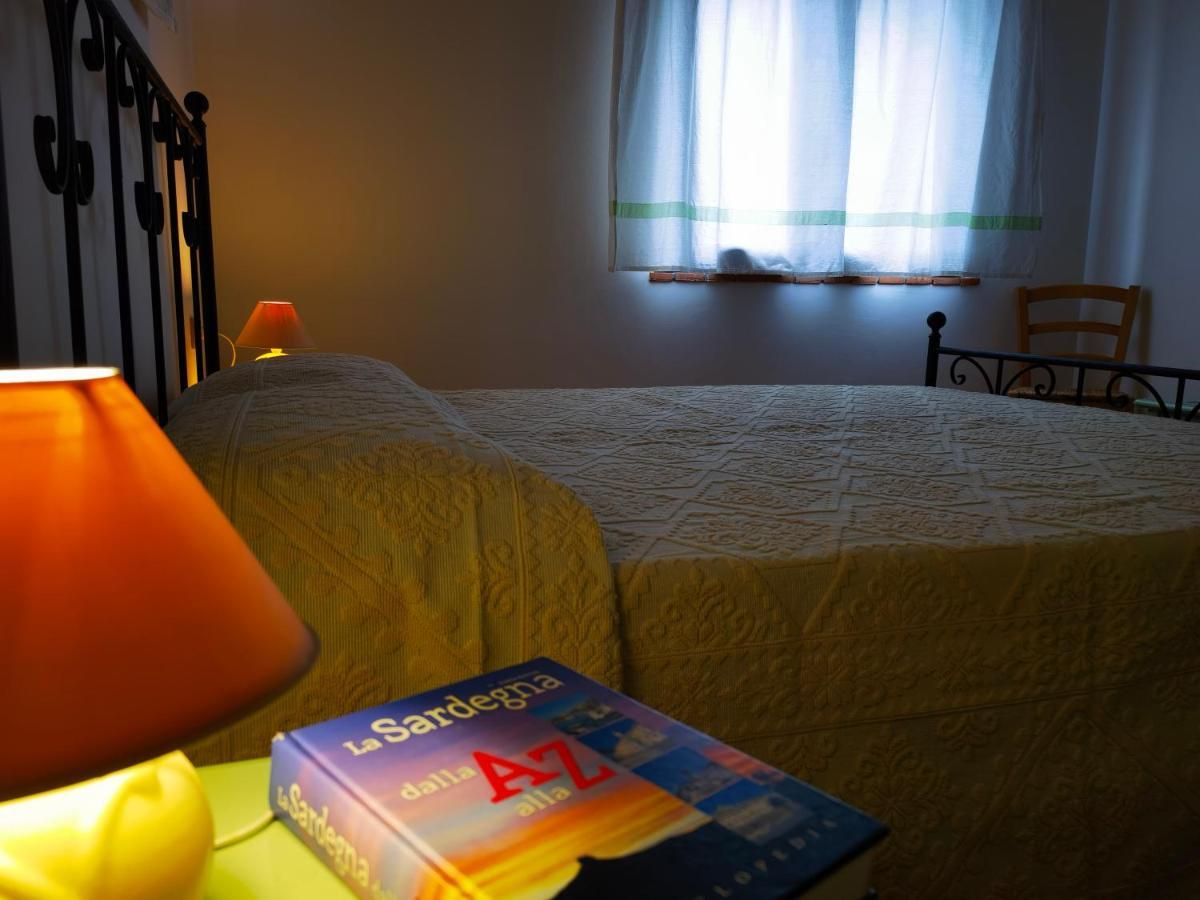 La Corte Degli Ulivi - Albergo Rurale Tresnuraghes Extérieur photo