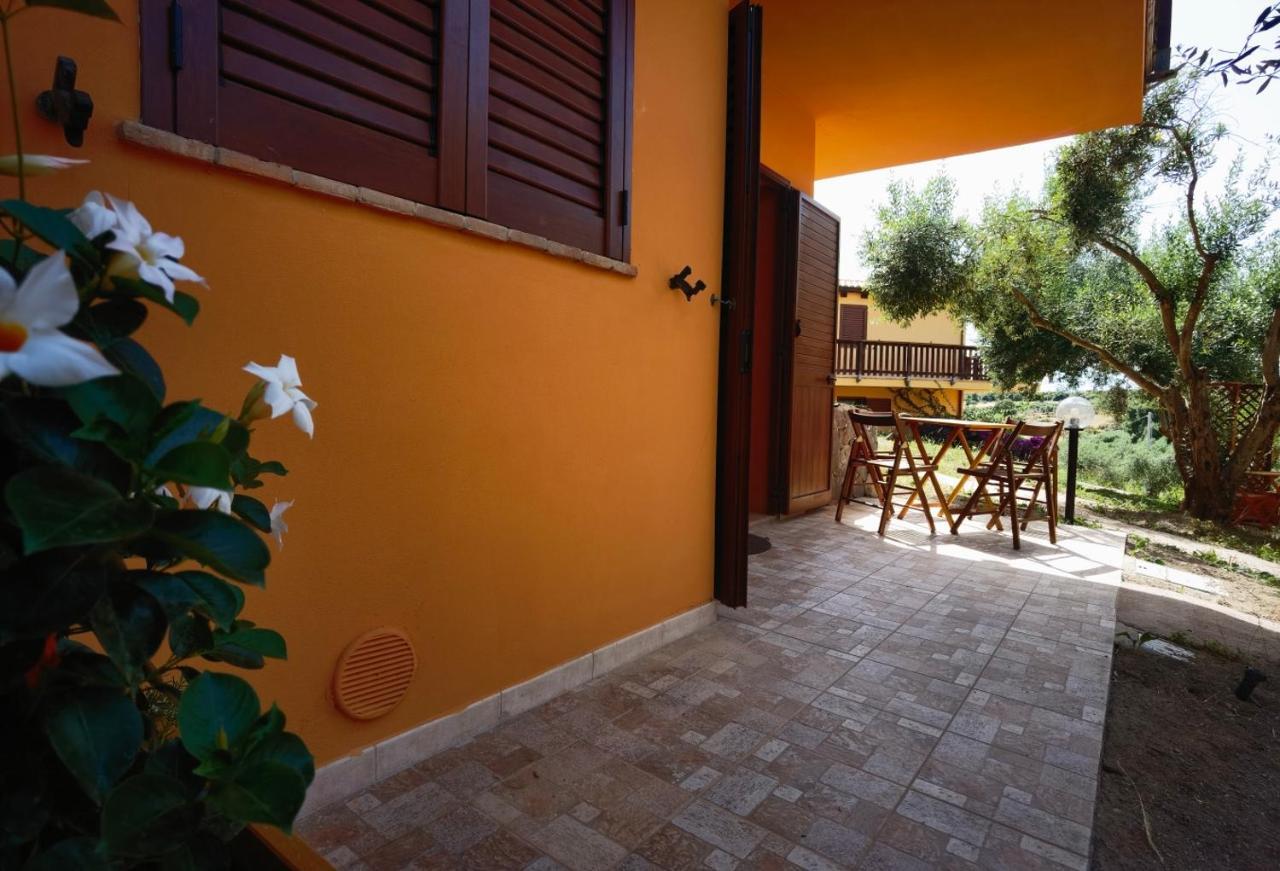 La Corte Degli Ulivi - Albergo Rurale Tresnuraghes Extérieur photo