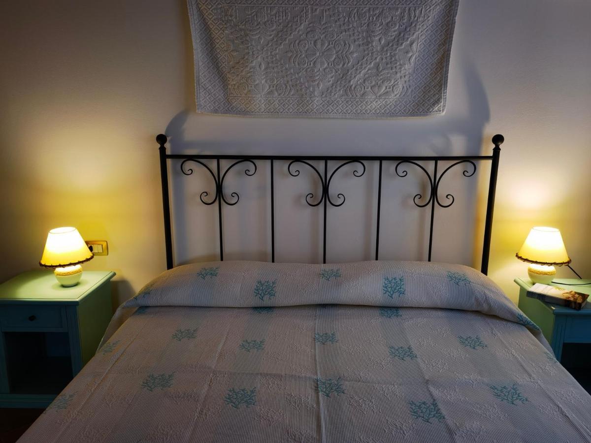 La Corte Degli Ulivi - Albergo Rurale Tresnuraghes Extérieur photo